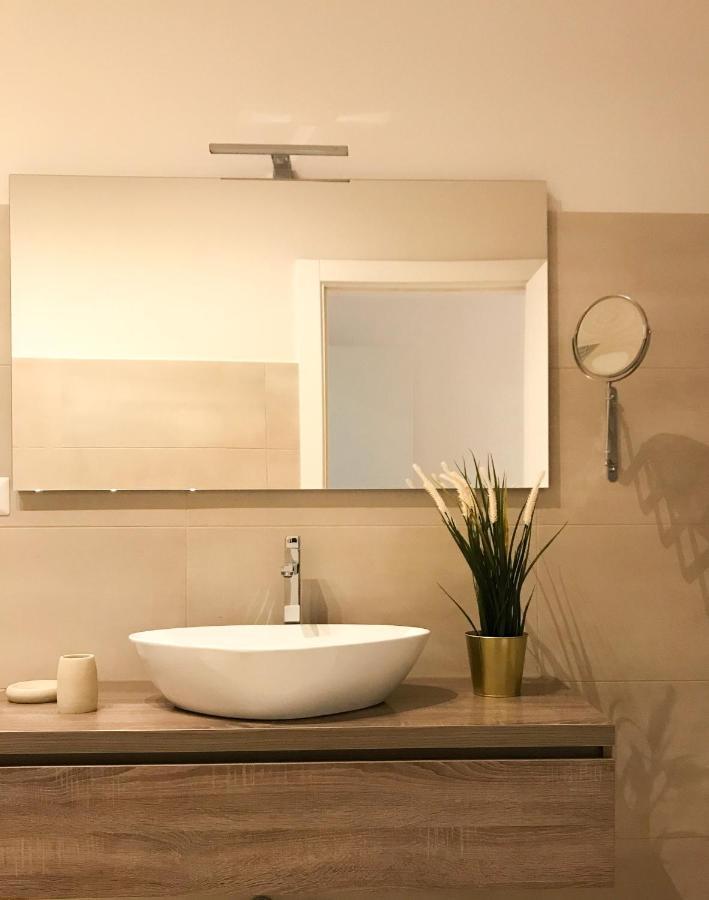 Odra Suites โอตรันโต ภายนอก รูปภาพ